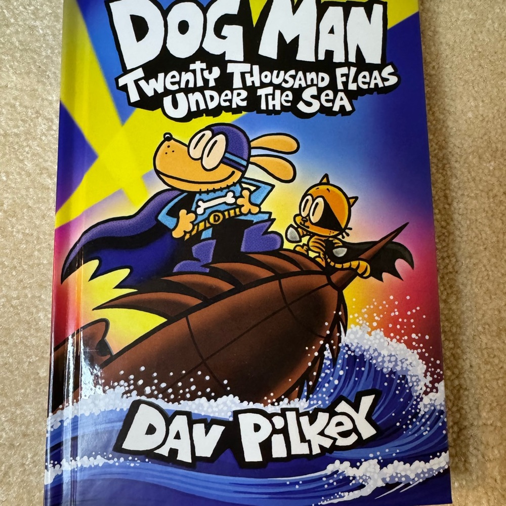 Dog Man: Twenty Thousand Fleas Under the Sea by - Blue and Yellow